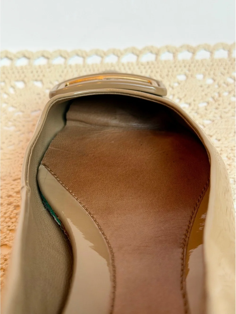 Tory Burch Tan Nude Patent Leather Pointed Toe Logo Flats Women’s Size 10M